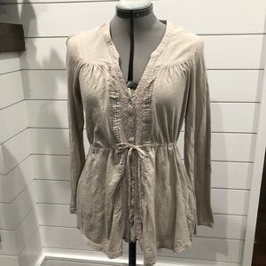 H&M Light Gray Cinched Waist Button Down Top